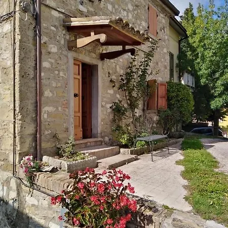 Apartment La Gazza Ladra House *